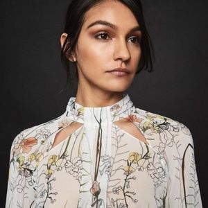 NWT Reiss Ingrid Cut Out Detail Blouse